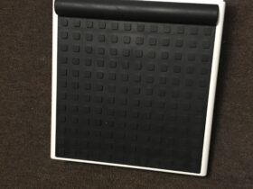 deep-tissue-massage-therapy-foot-massager