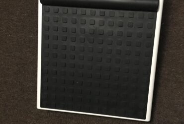 deep-tissue-massage-therapy-foot-massager